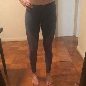 Alo yoga mesh leggings